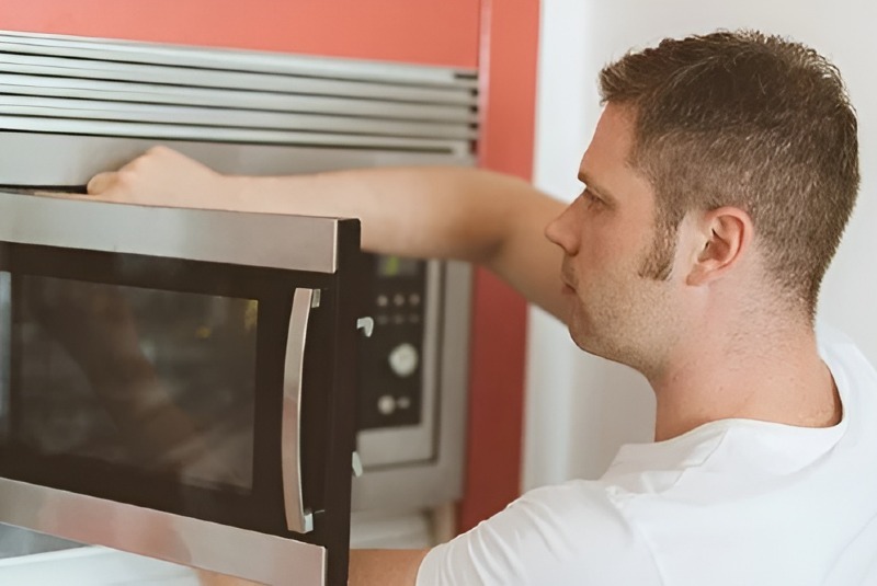 Buld-in Microwave Repair in San Diego